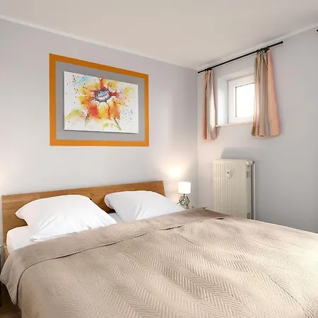 Am Golfplatz 25 Wellenkroenchen